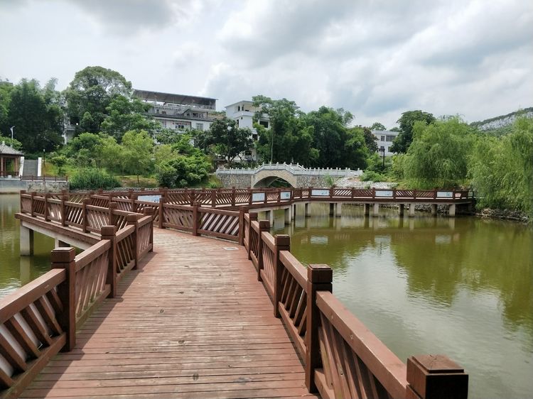 广西巴弗罗投资集团有限公司（古岳文化艺术村）